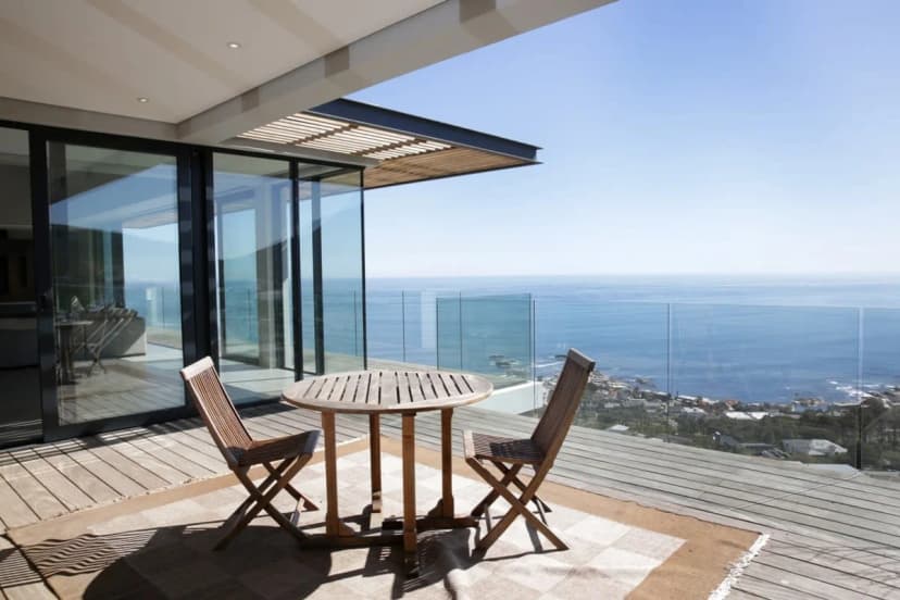 Lavish 4-Bed Villa with Infinity Pool