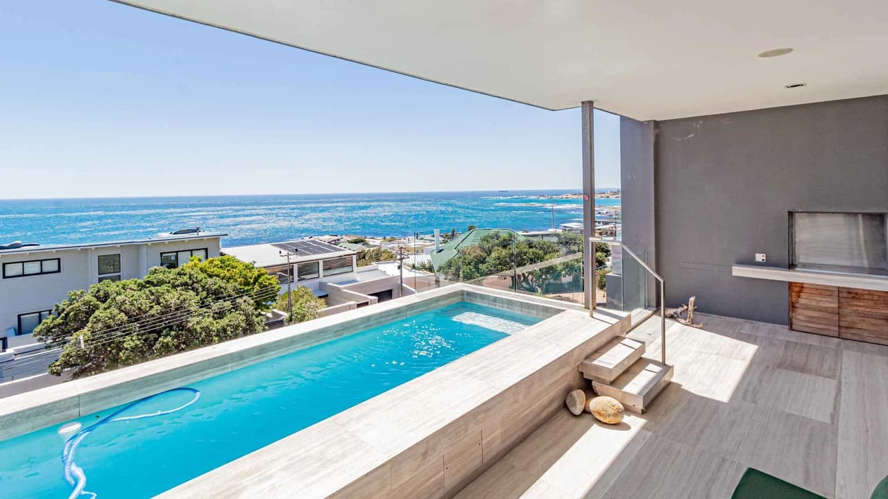 Gorgeous Villa With Breath Taking Views photo 3