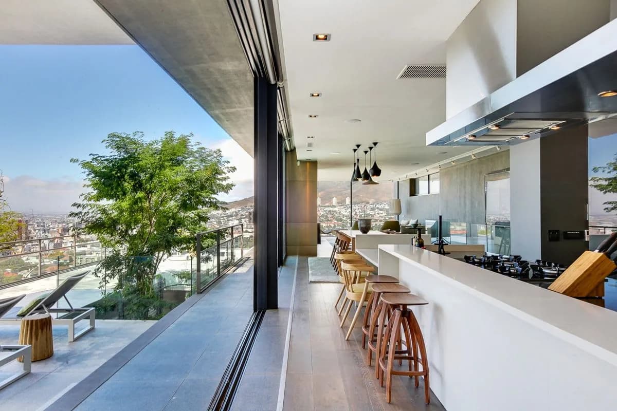 Chic Villa with City and Mountain Views photo 3