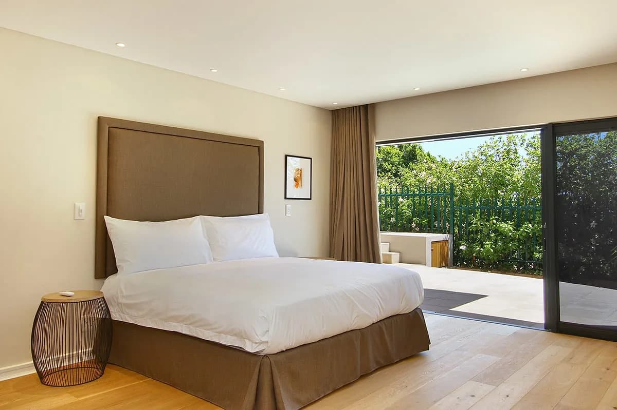 Ideally Situated Villa With Stunning Mountain And Sea Views photo 2