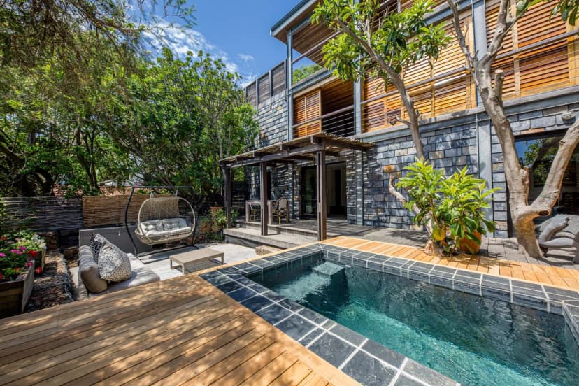 Charming Apartment with Private Garden