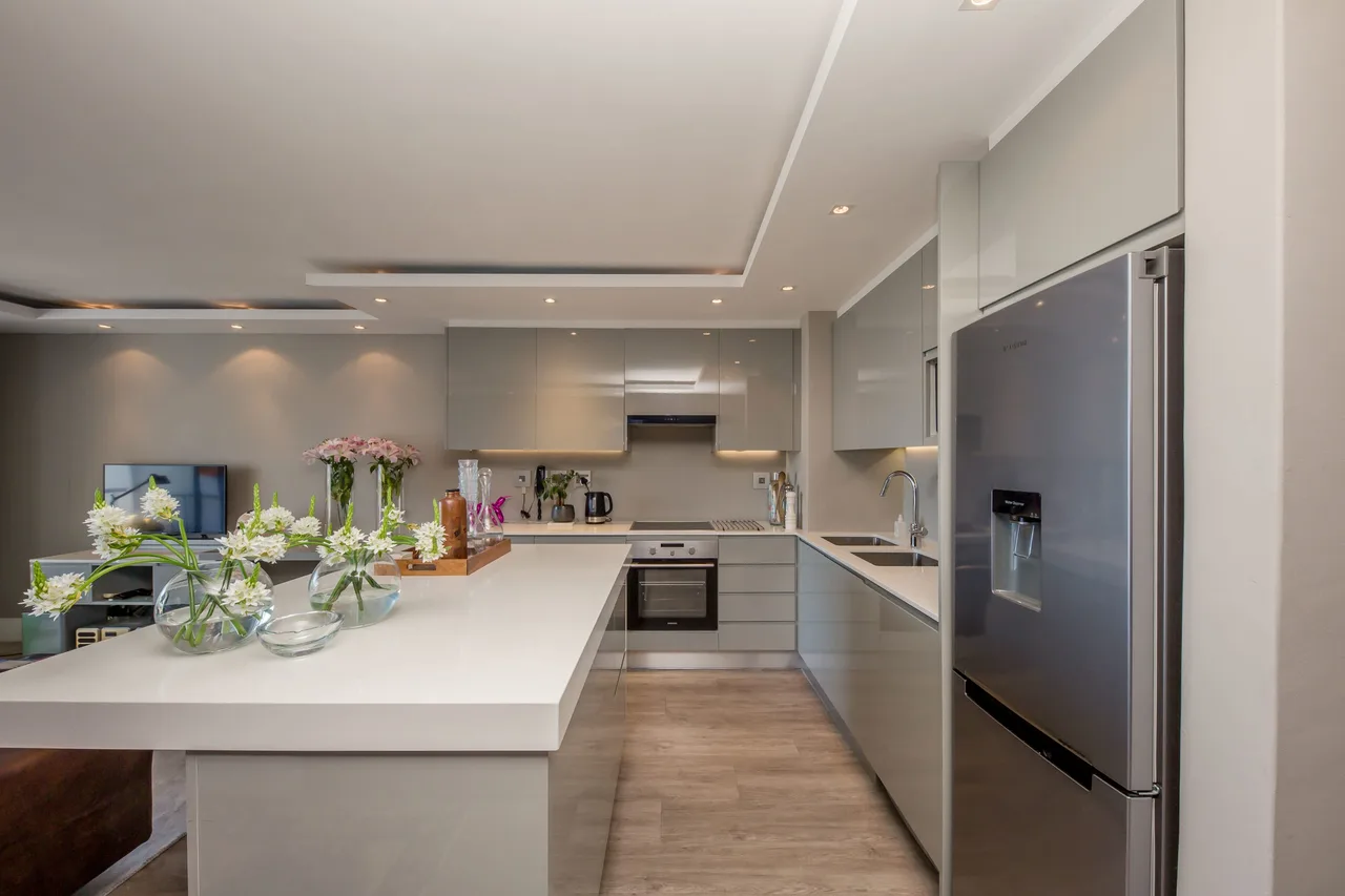 Modern Apartment with Ocean Views photo 3