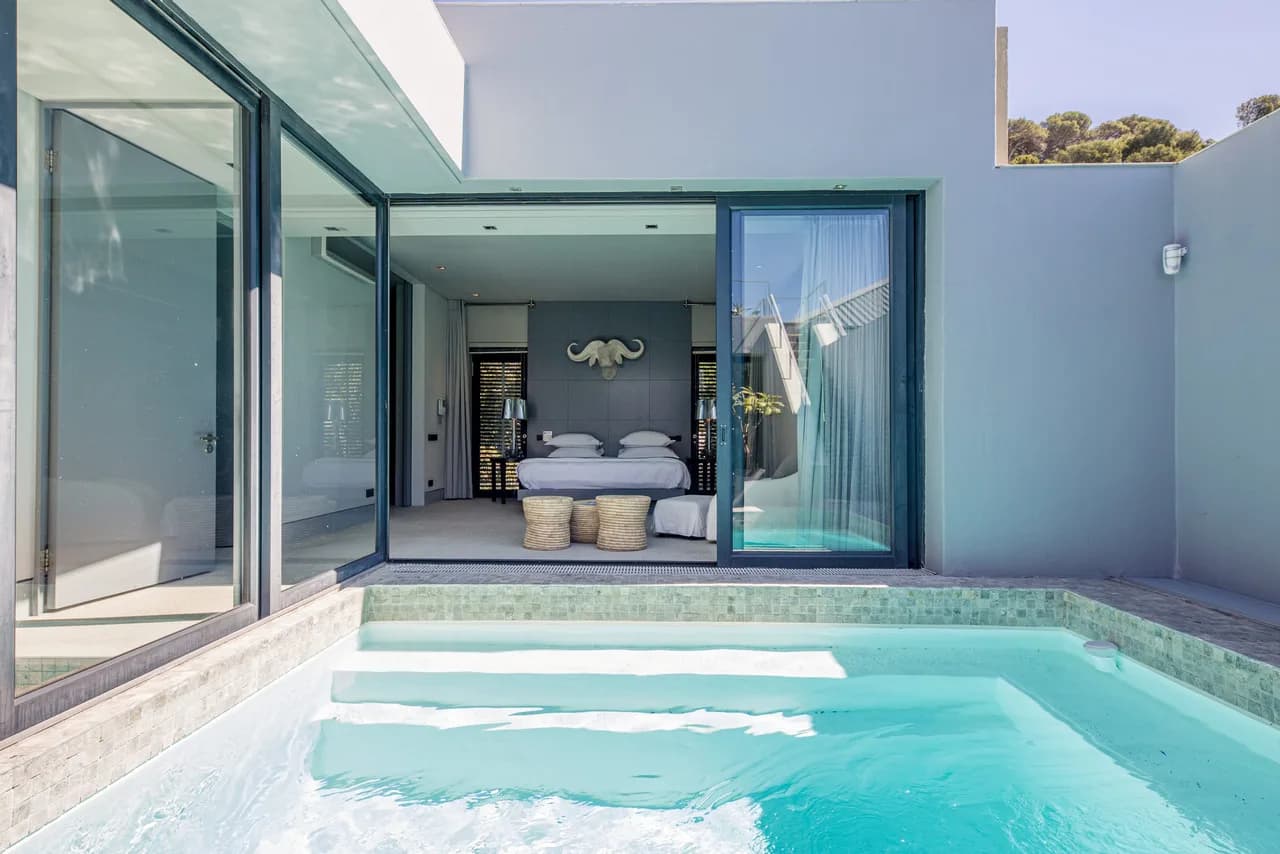 Luxurious Penthouse with Private Pool
