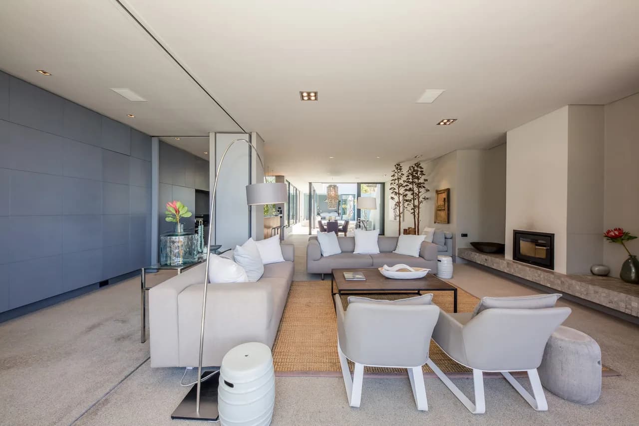Luxurious Penthouse with Private Pool photo 2