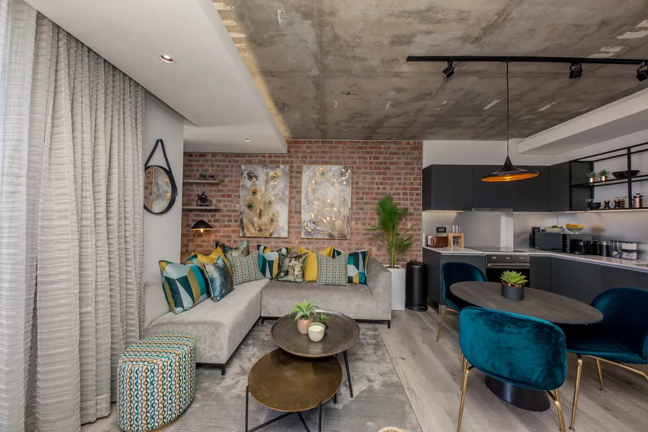 Beautifully Decorated City Apartment
