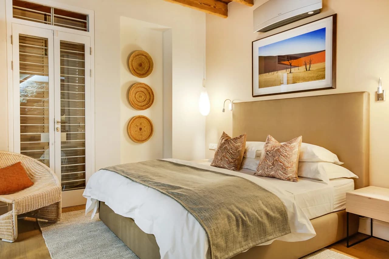 Luxurious 2 Bedroom Apartment with Views photo 2