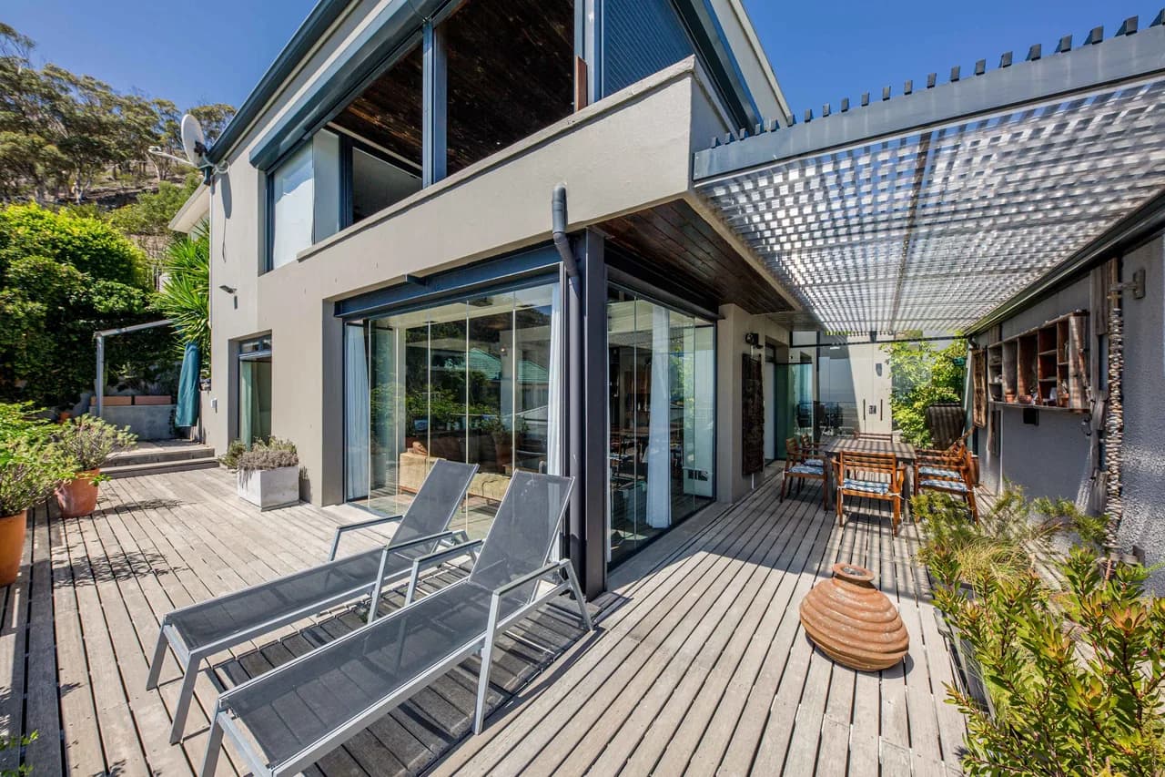 Relaxing City Break Apartment Situated In A Picturesque Setting photo 4