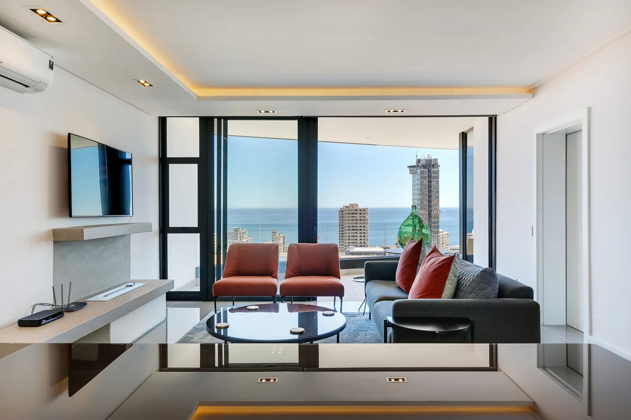 Beautifully Furnished Peaceful Apartment With Private Rooftop Pool photo 2