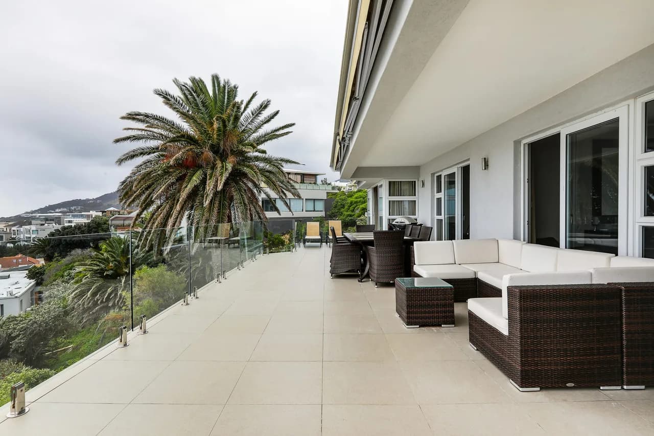 Luxurious Apartment With Uninterrupted Sea Views photo 4