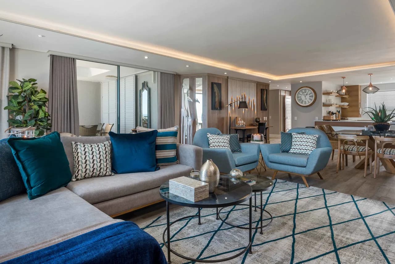 Remarkable 3 BR Apartment With Spacious Pool Deck
