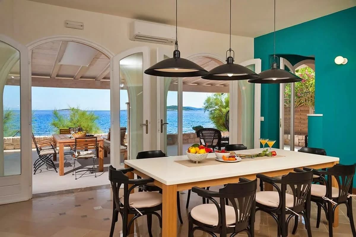 Tropical Villa With An Insane View And A Lovely Pool photo 3