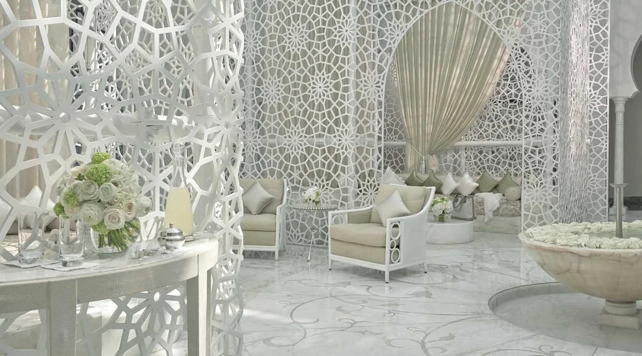 Luxurious Hotel With Beautiful Interior Designs photo 3