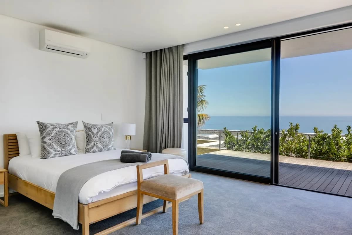 Newly Renovated Villa With Immaculate Sea View photo 4