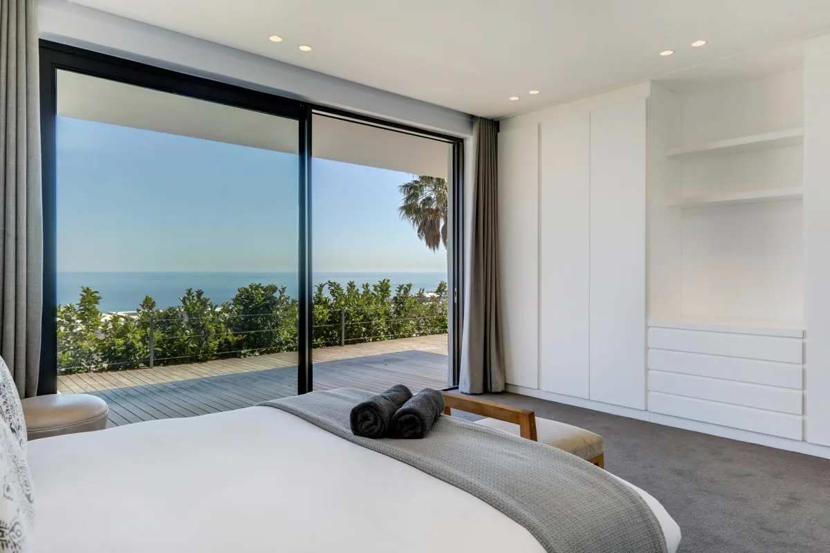 Newly Renovated Villa With Immaculate Sea View photo 5