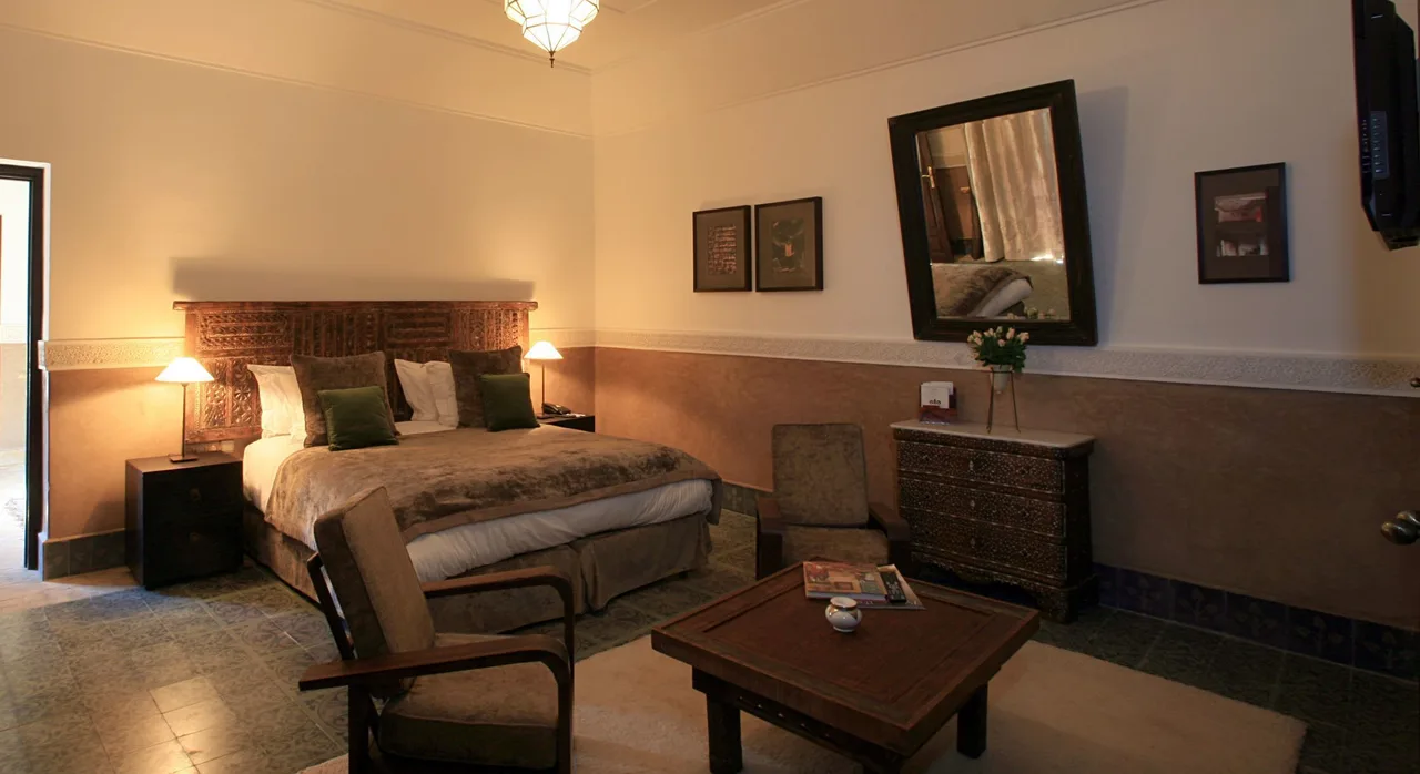 Contemporary Moroccan Suite Overlooking Beautiful Garden photo 4