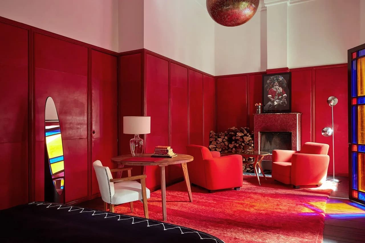 Charming Room With Modern Signature Blend photo 4