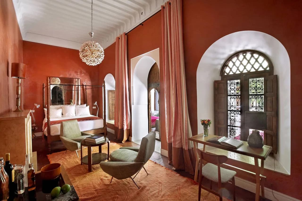 Charming Room With Modern Signature Blend photo 5