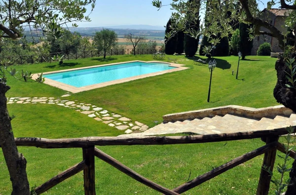 Beautiful Villa With An Oasis Of Peace All Around photo 2