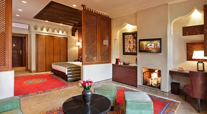Spacious And Bright Room With Private Balcony photo 4