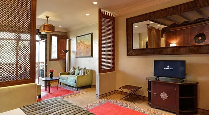 Spacious And Bright Room With Private Balcony photo 5
