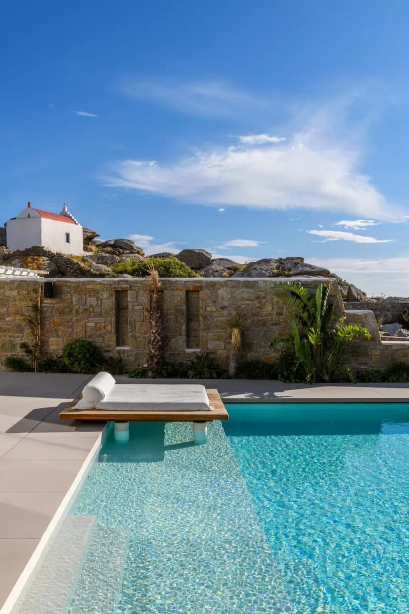 Spacious 13 BR Villa With Gym And Amazing Views