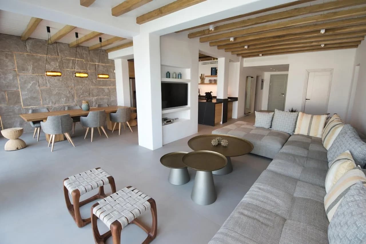 Spacious 13 BR Villa With Gym And Amazing Views photo 2