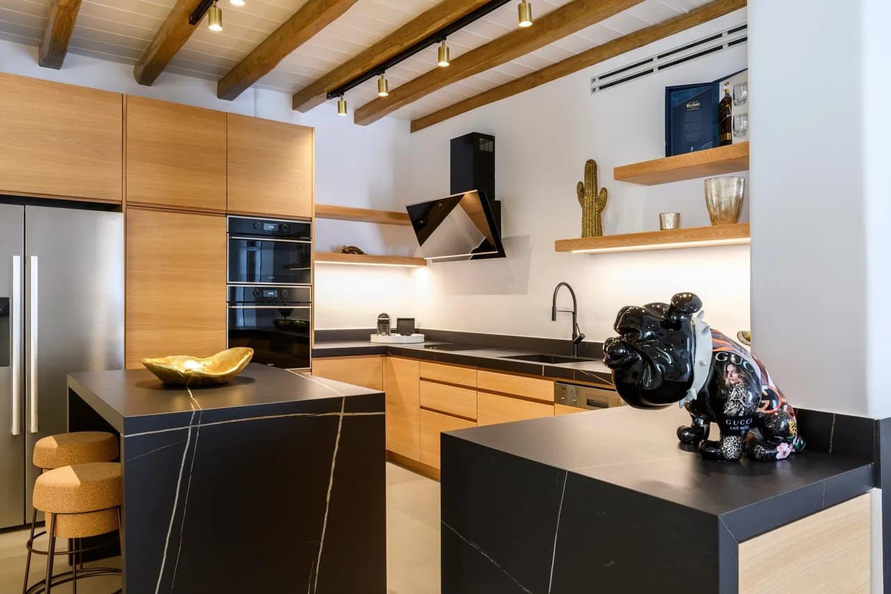 Spacious 13 BR Villa With Gym And Amazing Views photo 4