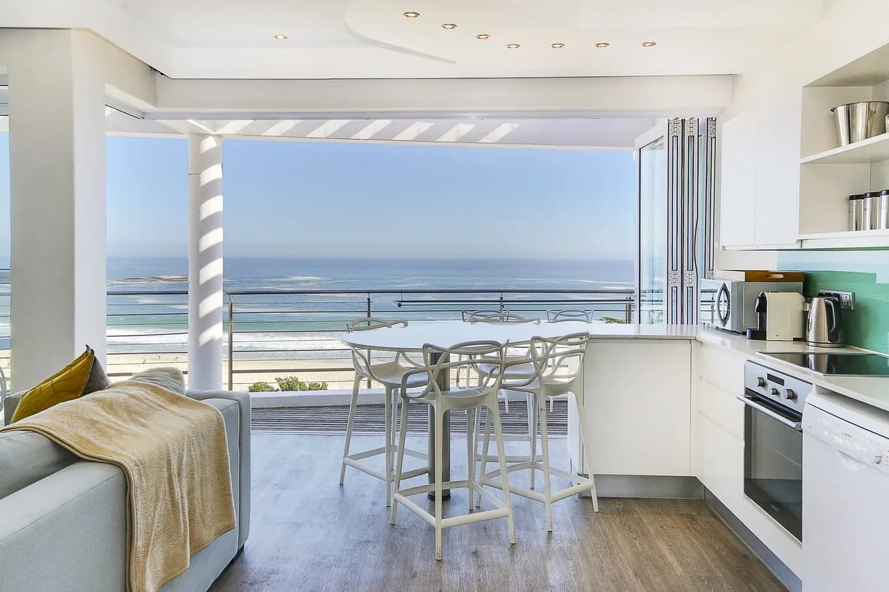 Modern Apartment Perfect Located Near Camps Bay Beach photo 3