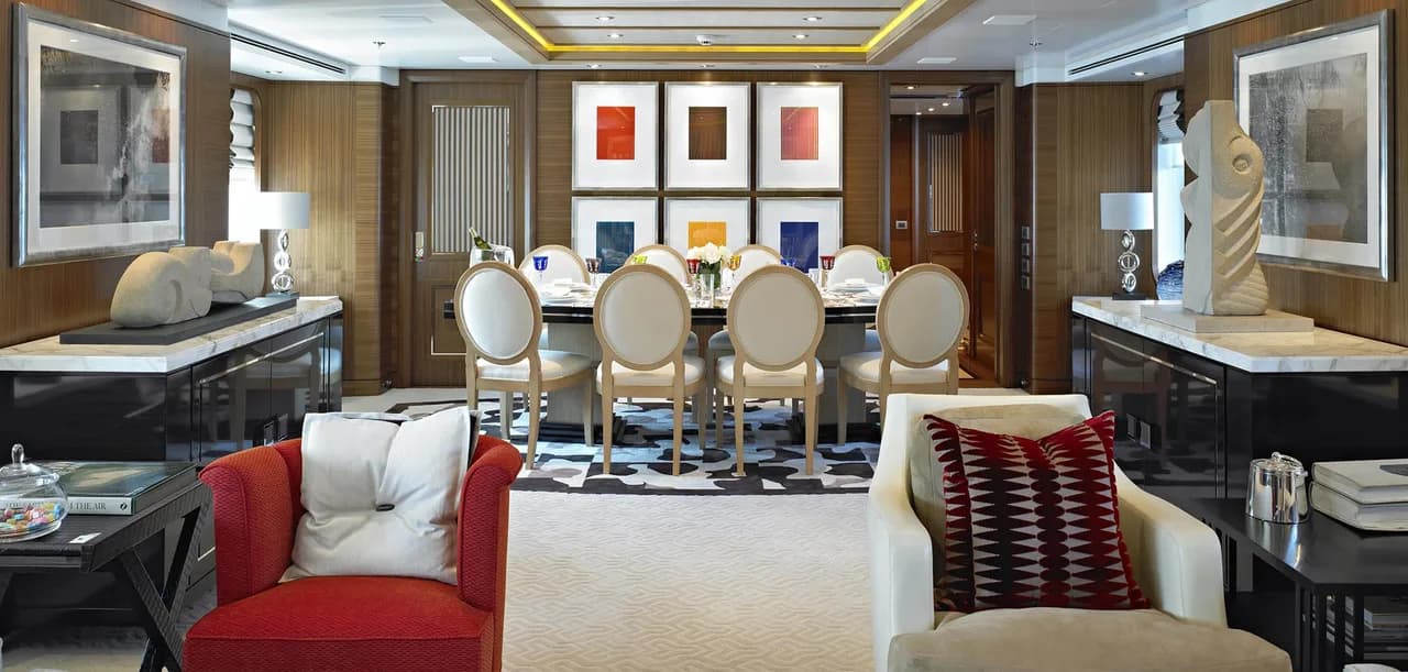 39m Marvellous Yacht With On-Deck Jacuzzi photo 4