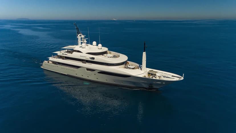 55m Luxurious Superyacht With An Elevator And Gym