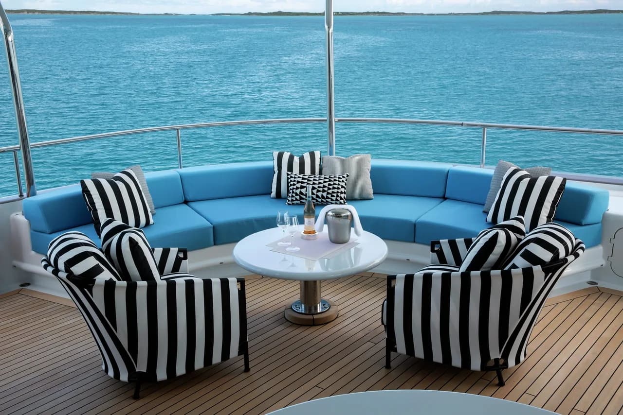 65m Exceptional Superyacht With On-Deck Jacuzzi And Elevator photo 5