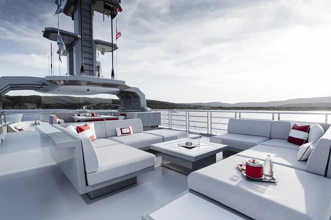 85.30m Spectacular Yacht With Fully Equipped Gym photo 5