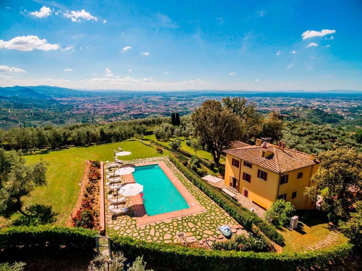 Noble Stylish Villa With Green Pastures All Around.