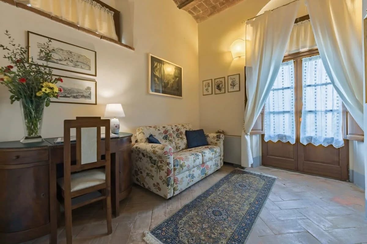 Marvelous Villa Offering Enchanting Panorama View photo 4