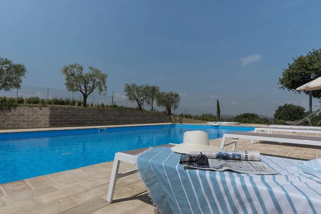 Rolling Hills Villa With Breathtaking Views photo 4