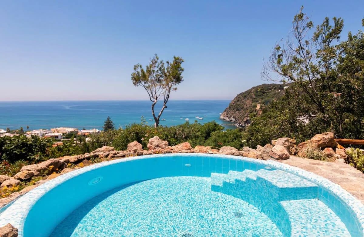 Beautiful Rocky Villa With Handpicked Carved Rock photo 2
