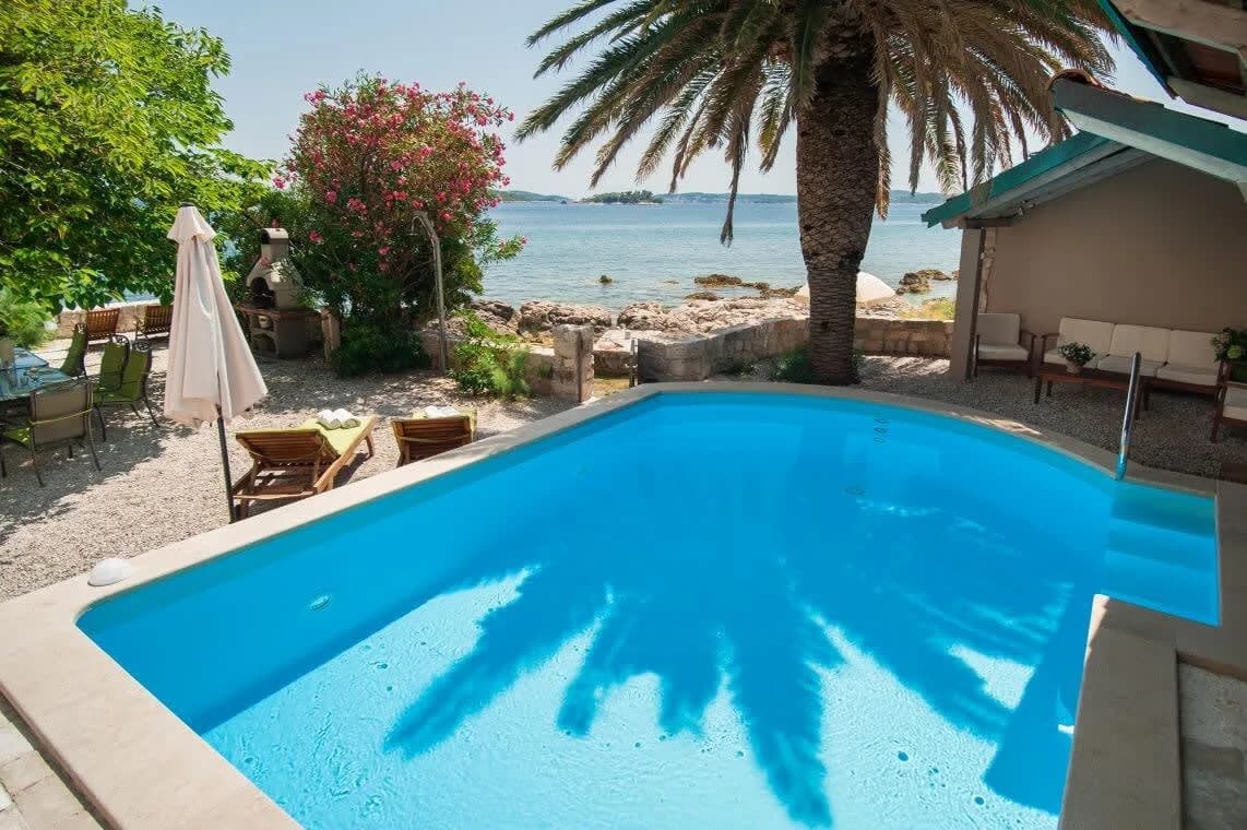 Traditional Stone Villa With Amazing Outdoor Pool photo 2