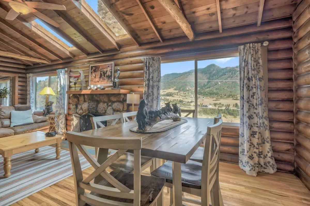 Cozy Log Cabin Near Pikes Peak in Cascade Chipita Park photo 3