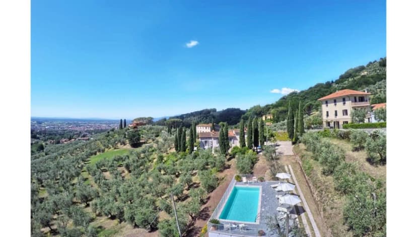 High End Villa With Classic Pool & Design