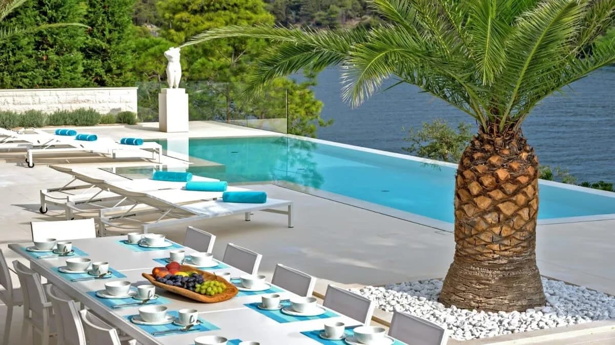 Luxurious Villa With A Pool And Sauna photo 5