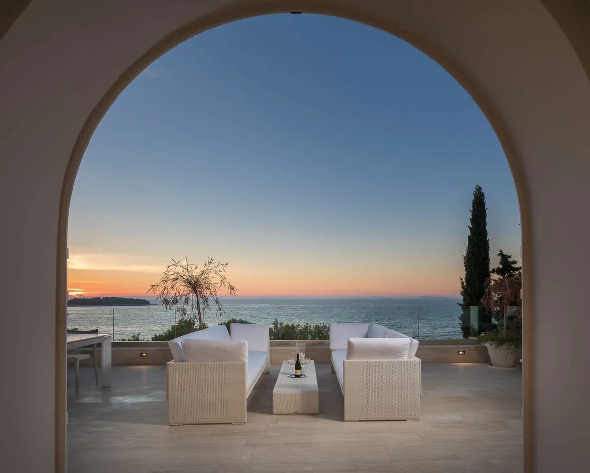 Heavenly Villa With Spectacular View And Pool photo 4
