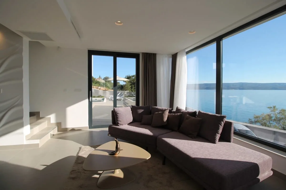 Luxury Villa Offering Calm Atmosphere photo 4