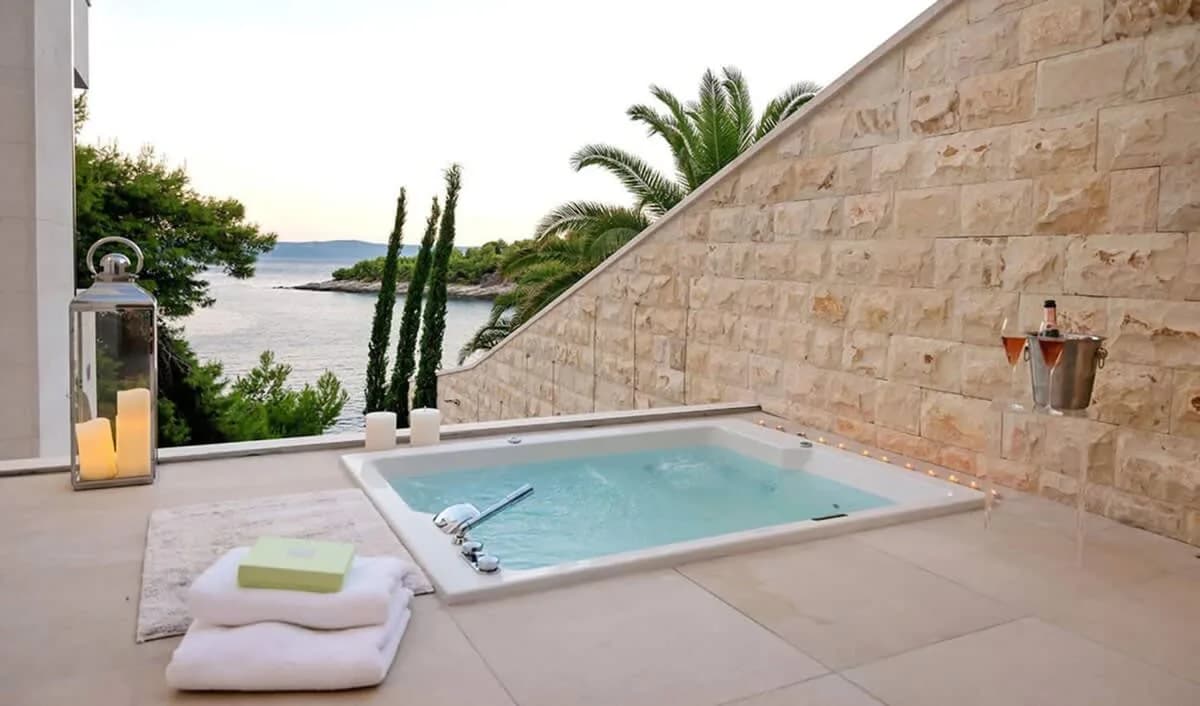 Exclusive Beachfront Villa With Pool And Sauna photo 3