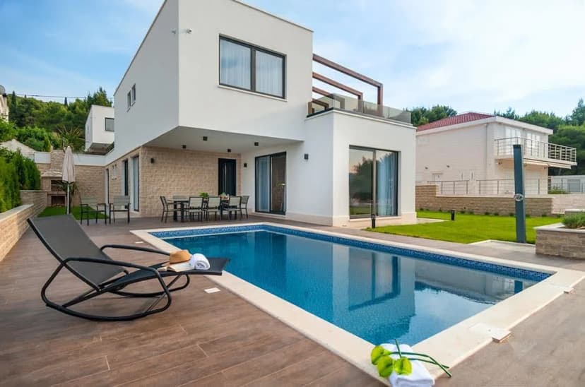 Dream Vacation Villa with Relaxing Sauna
