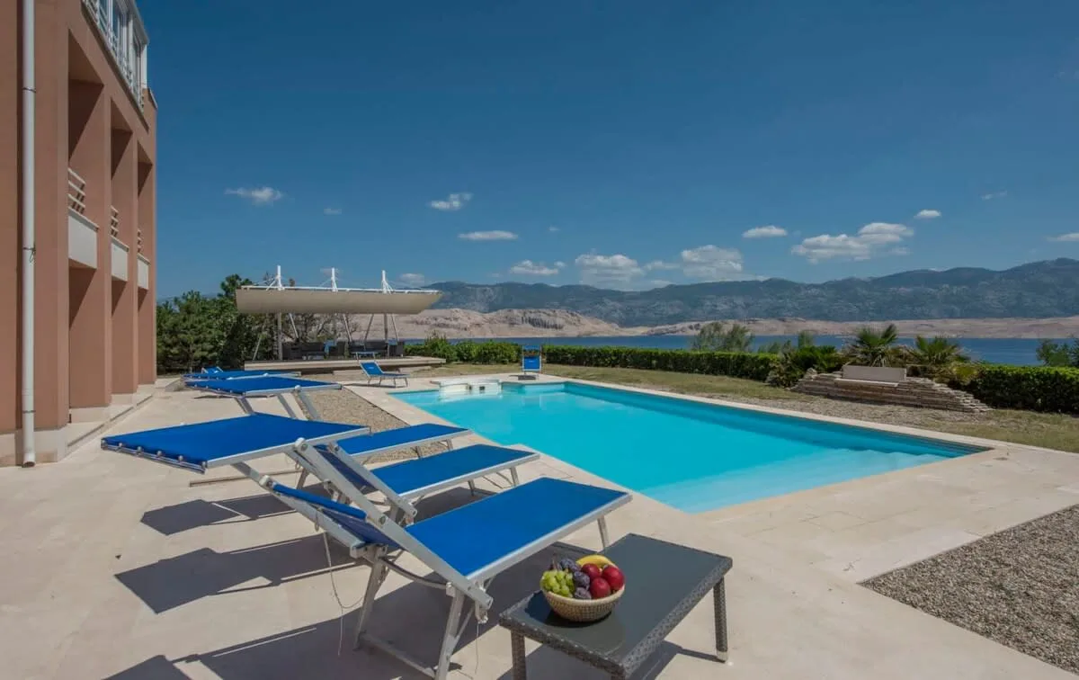 Spacious Villa With Jacuzzi And Near The Beach photo 2