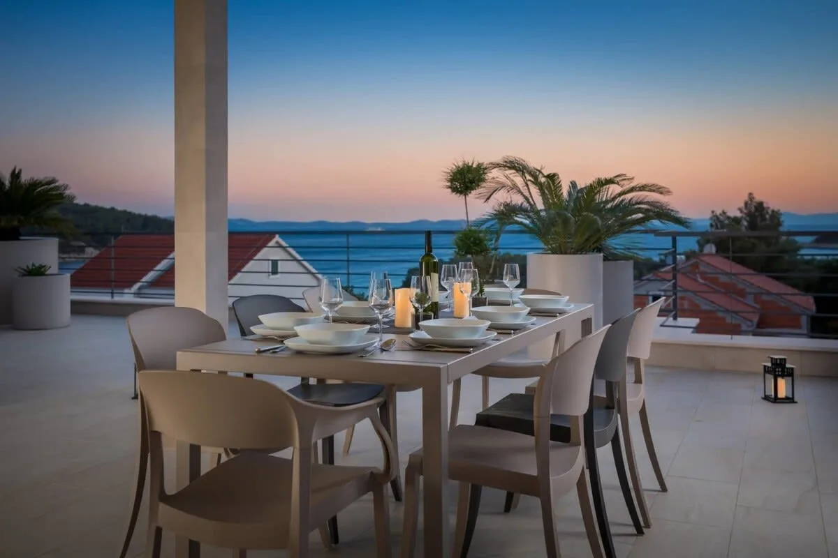 Well Designed Villa In A Secluded Location photo 3