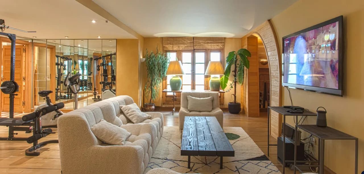 Magnificent Chalet In The Heart Of The Bellecote District