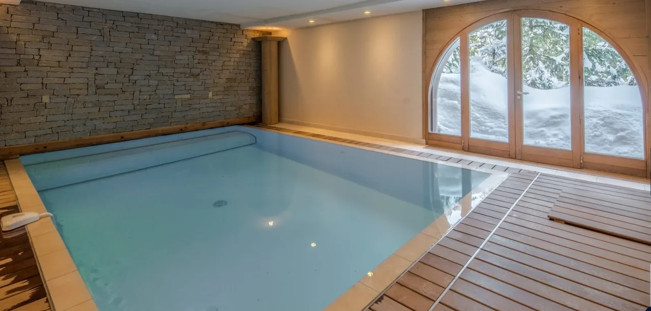 Magnificent Chalet In The Heart Of The Bellecote District photo 3