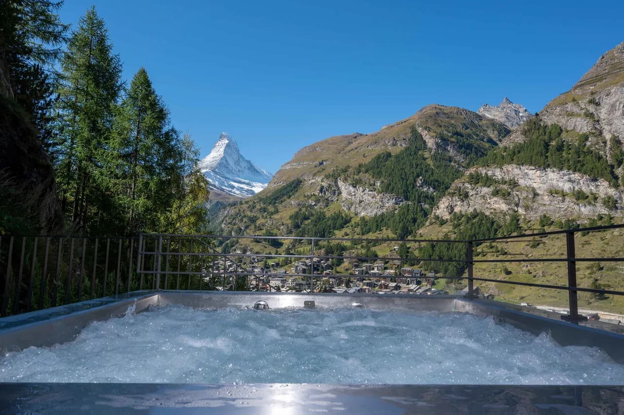 Luxurious Chalet with Stunning Zermatt Village Views photo 5