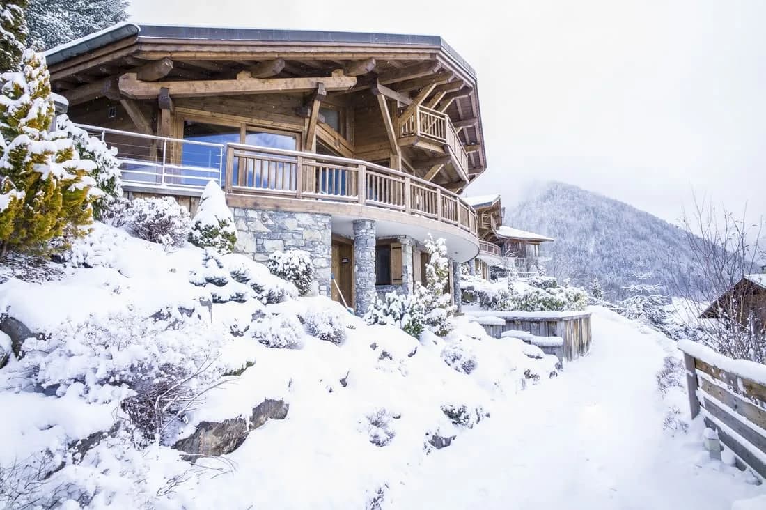 Top of the Line Chalet with Sauna in Morzine